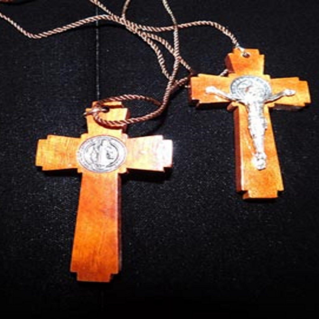 worn-crucifixes361x361 (1)